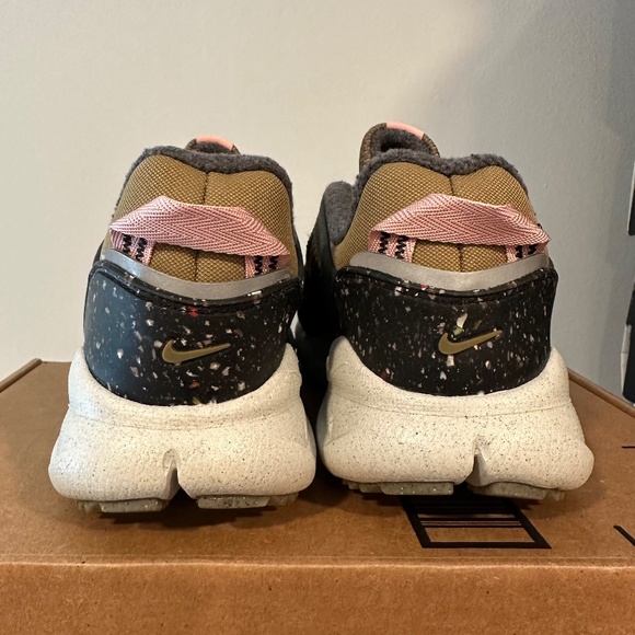 Nike Free Terra Vista - Picture 2 of 8